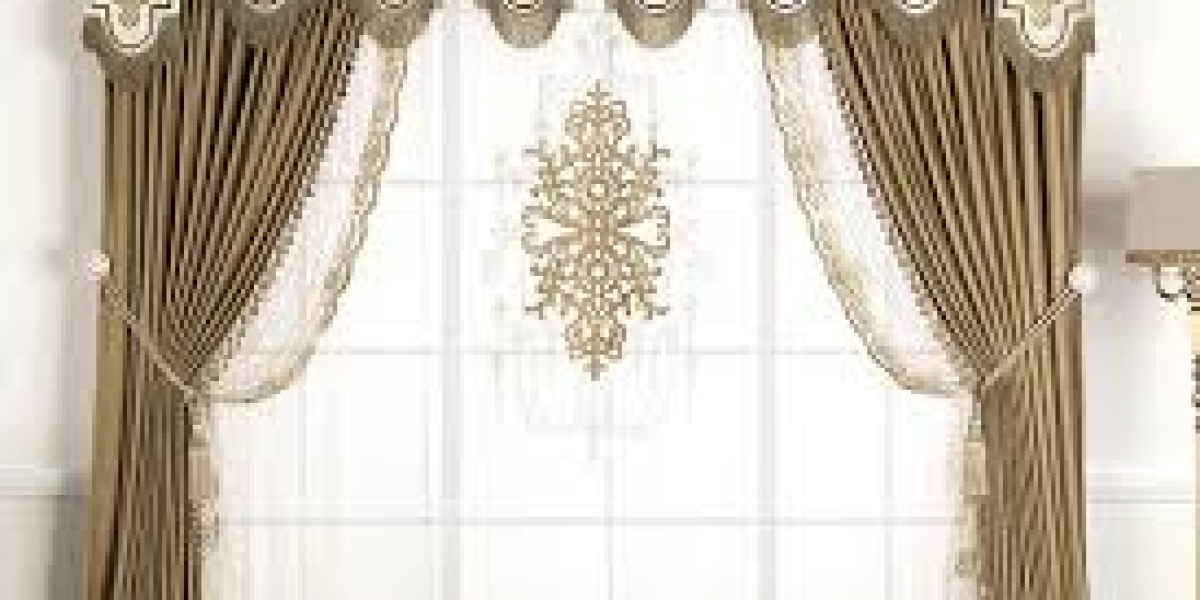 Top Experts for Eyelet Curtains Installation in Dubai – Book Now!