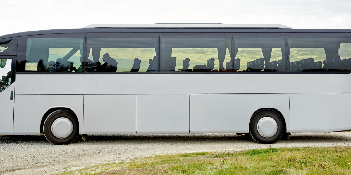 Exploring Oxford with Comfort: The 9 Seater Minibus Advantage