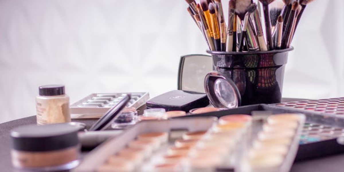Discover the Art of Nail Extensions in Bhopal: Beauty at Your Fingertips