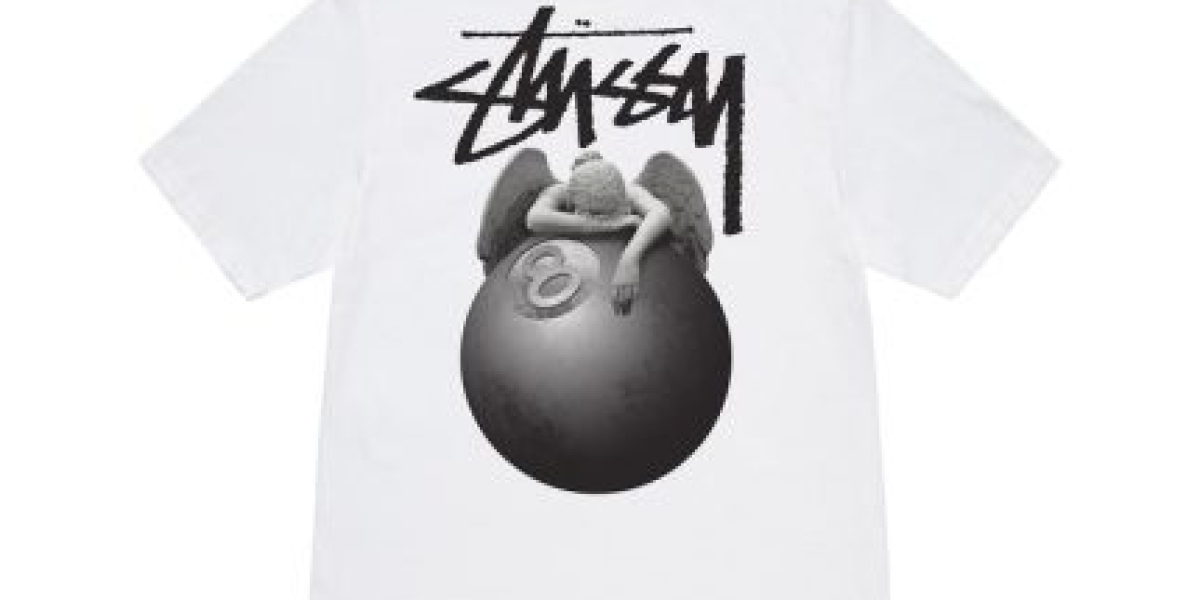 The Timeless Appeal of the Stussy Shirt: A Streetwear Icon Reimagined
