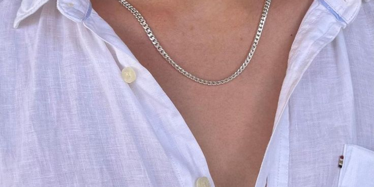 How to Choose the Perfect Jewelry Gift for Your Son