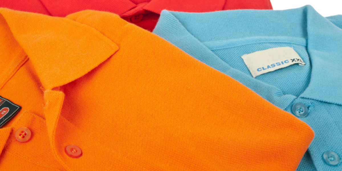 difference between men’s and women’s polo shirts