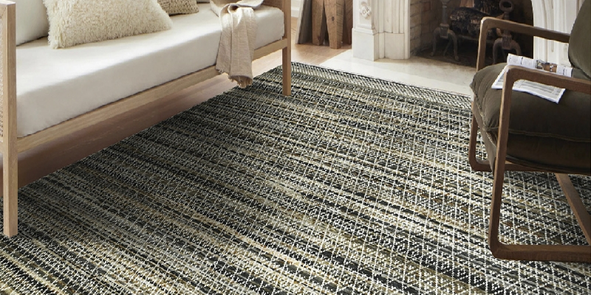 A Buyer's Guide: How to Successfully Import Hand-Knotted Rugs Wholesale
