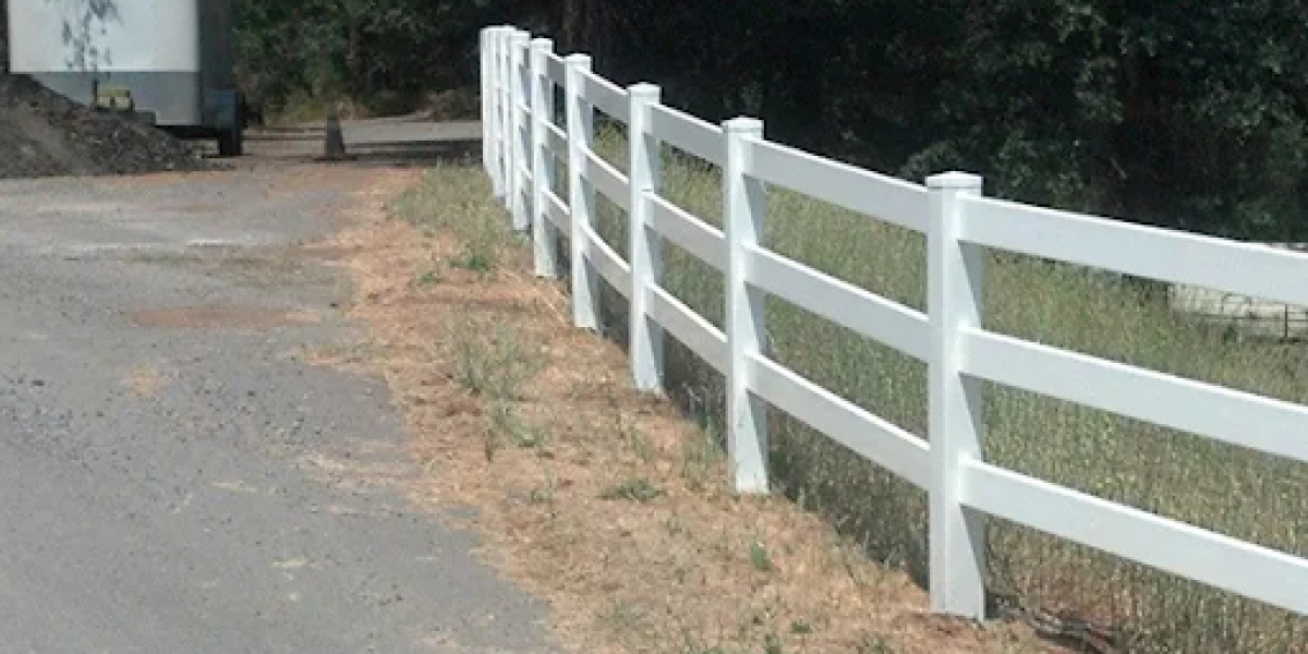 Transform Your Yard: Vinyl Fence Company in Nampa, ID