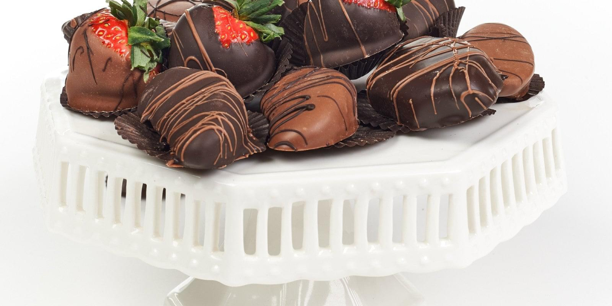 Chocolate Fruits: Sweet Meets Fresh Indulgence