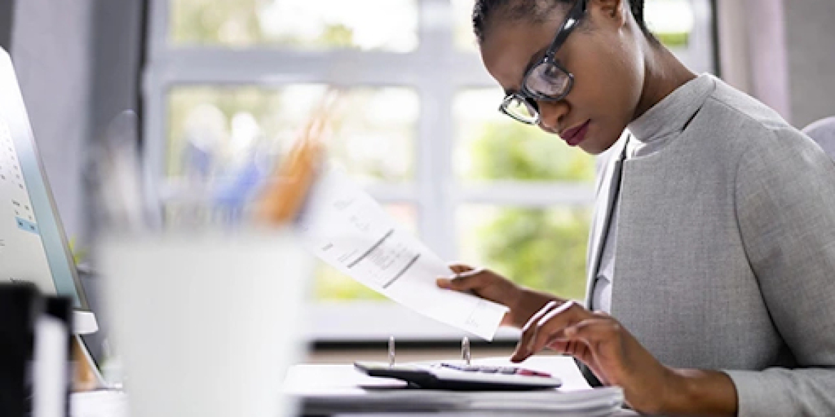 Signs You Need a Professional Bookkeeping Company in Lakewood CA