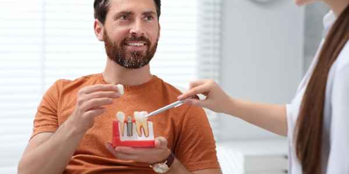 Invisalign vs Lingual Braces: Which is More Invisible?