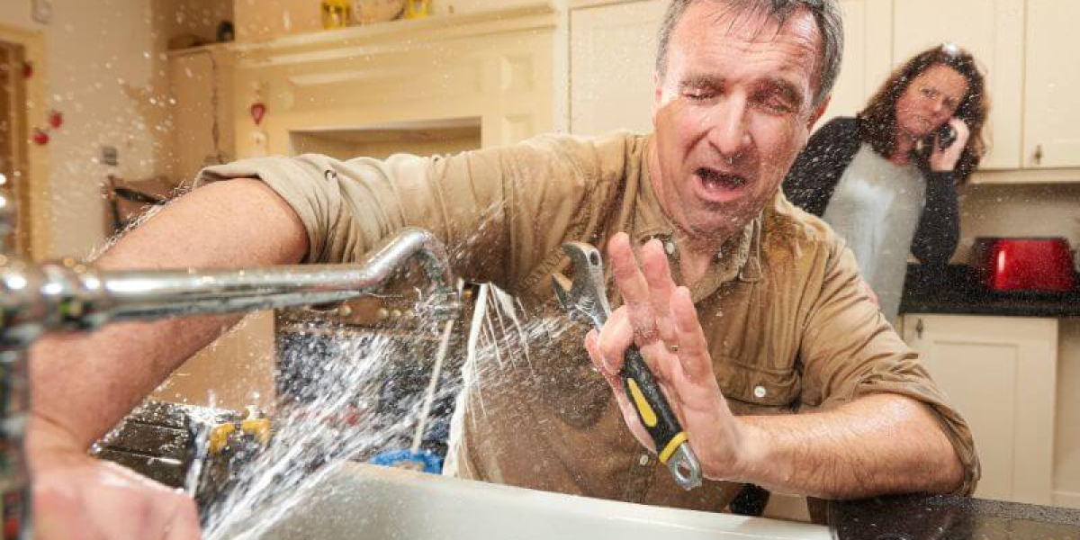 How to Safely Handle Plumbing Emergencies at Home