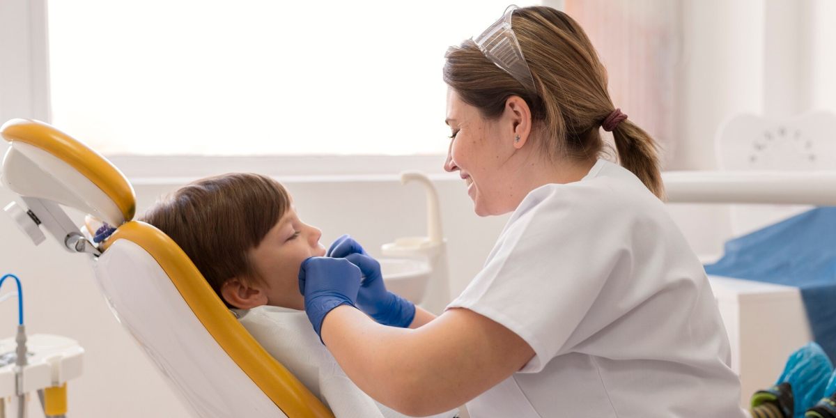 How the Best Pediatric Doctor in Dubai Helps Children Overcome Dental Fear