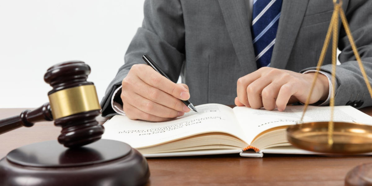 Why Should You Hire a Personal Injury Lawyer Boca Residents Trust?