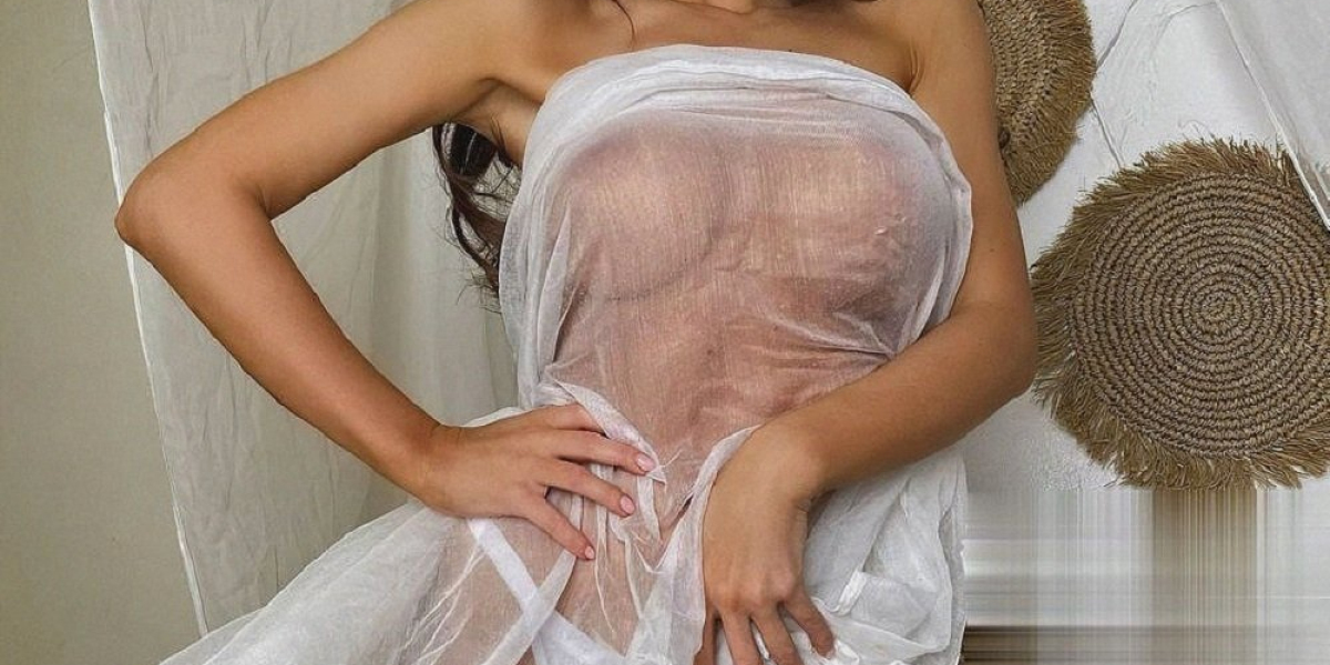 Find Escorts in Meerut on Curbess. Find call girls and Sexy escorts service for fun Dating entertainment.