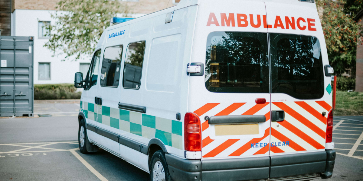 Reliable Ambulance Service in Zirakpur: Your Lifesaver in Emergencies
