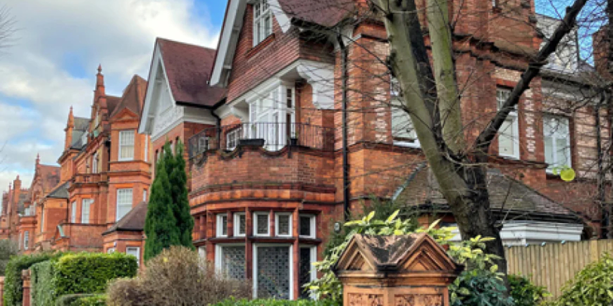 Estate Agents in Swiss Cottage: Your Reliable Partners in a Suburb Where City Life Intersects with Village Charms