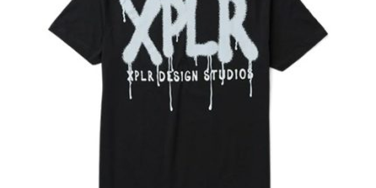 XPLR T-Shirt: Minimal Design, Maximum Impact