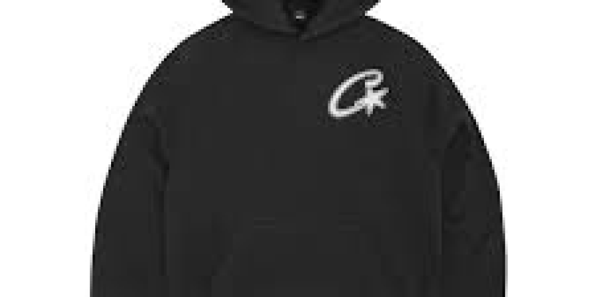 Corteiz Clothing Shop vs. Other Streetwear Brands: Who Wins?