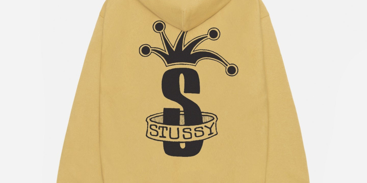Stay Effortlessly Cool with Comfortable Hoodies That Keep Outfits Modern and Trendy