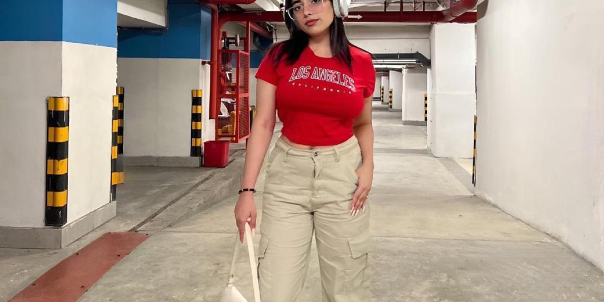 10 Pakistani Call Girls In Dubai with Real Photos