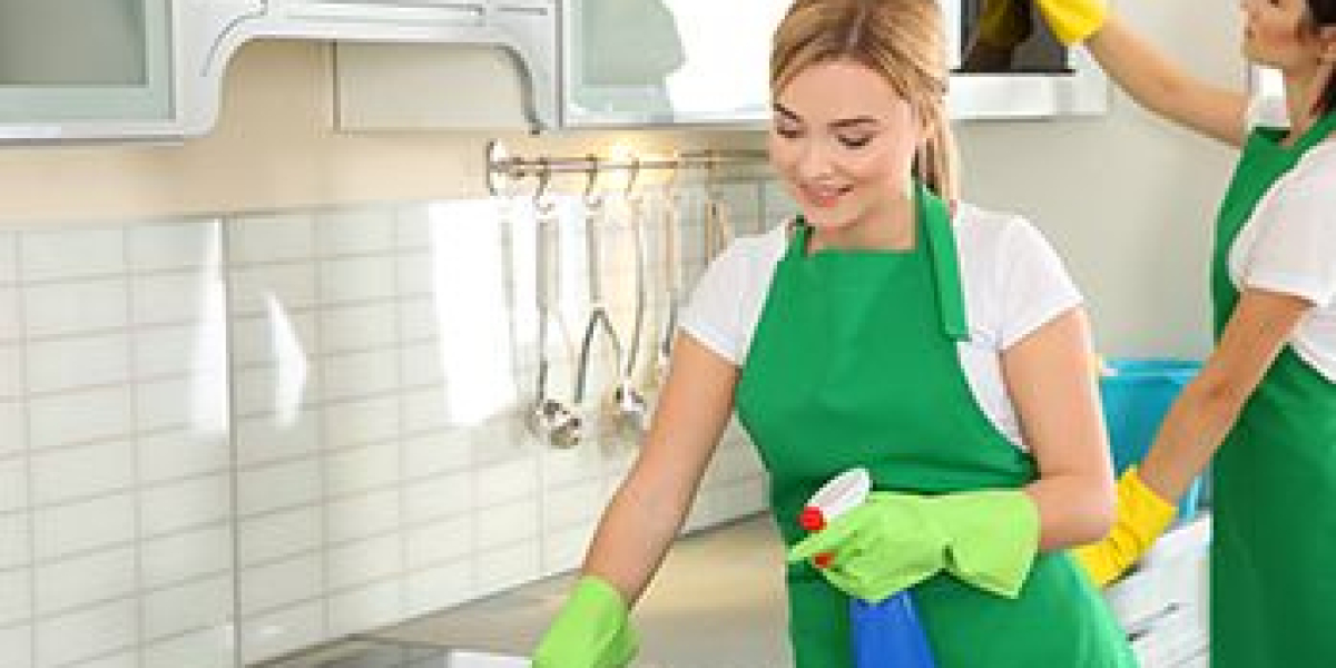 Expereince Professional Maid Service for Homes and Office in Dubai by UrbanMop