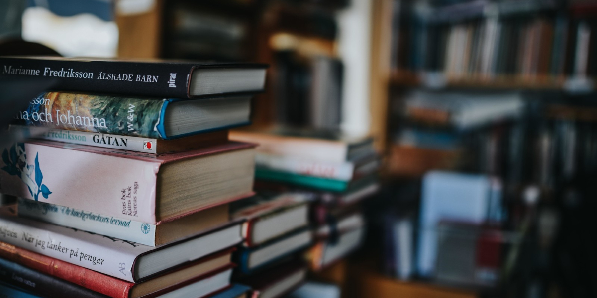 Why Do Some Books Go Viral While Others Struggle to Find Readers