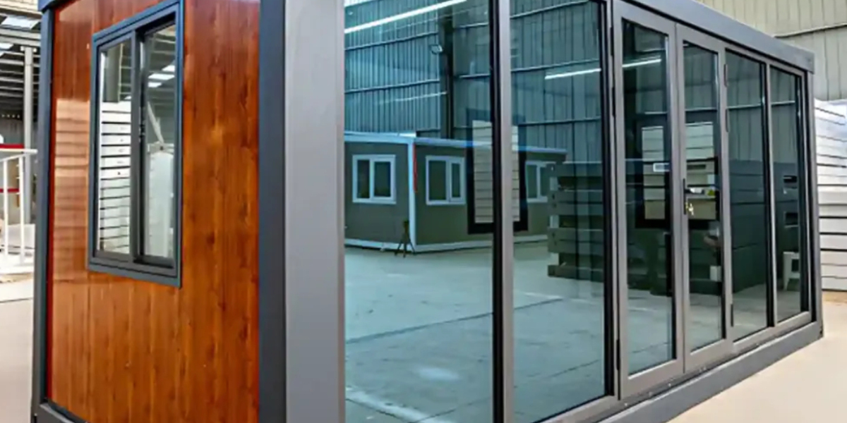 What are the functions of a traveling trailer?