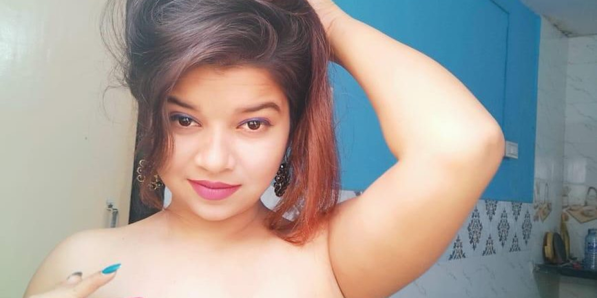 Direct hotel home doorstep VIP escort in Bangalore | Lavmore | Bangalore call girls