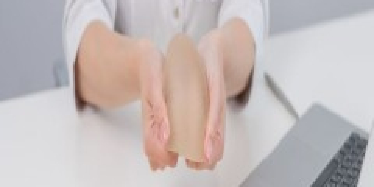 Discover the Best Plastic Surgeon in Dubai for Safe and Effective Breast Reduction Surgery