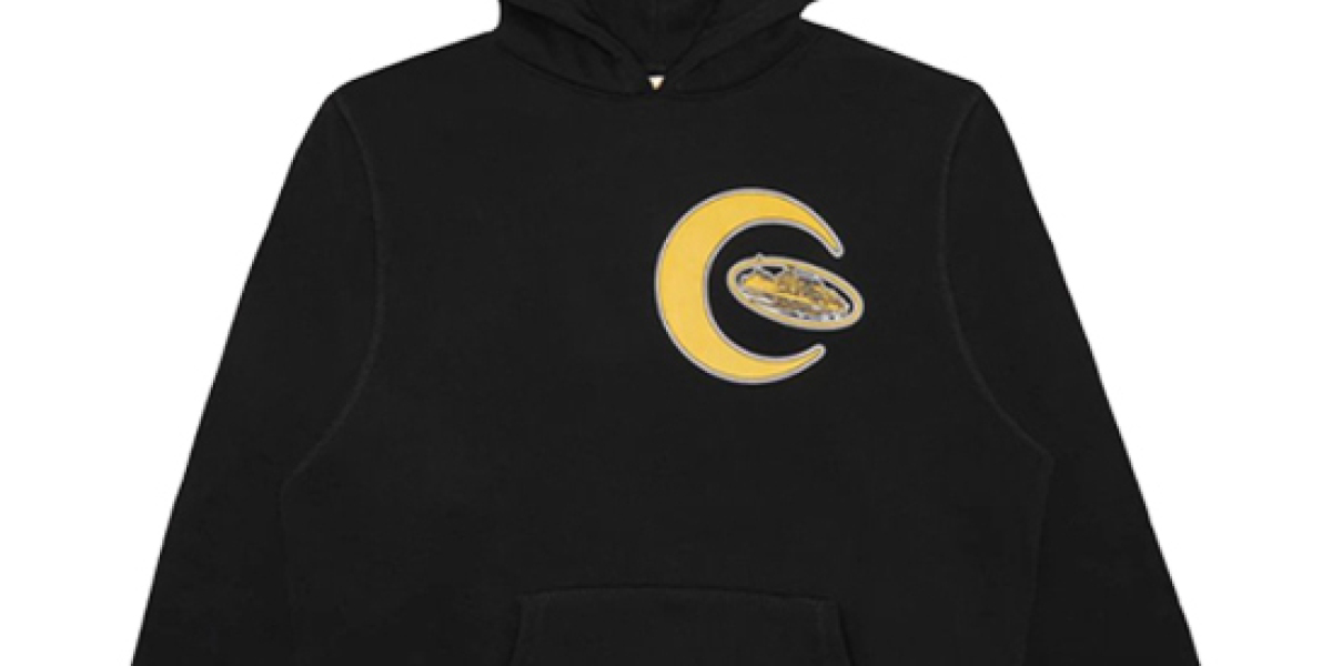 Corteiz Styling Guide: How to Rock the Brand Like a Real Trendsetter