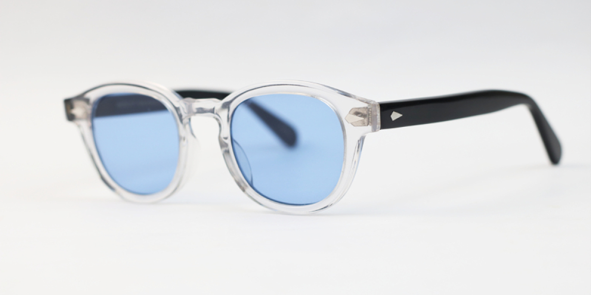 The Rising Demand for Luxury Eyewear in Pakistan Versace, Louis Vuitton, and Dior