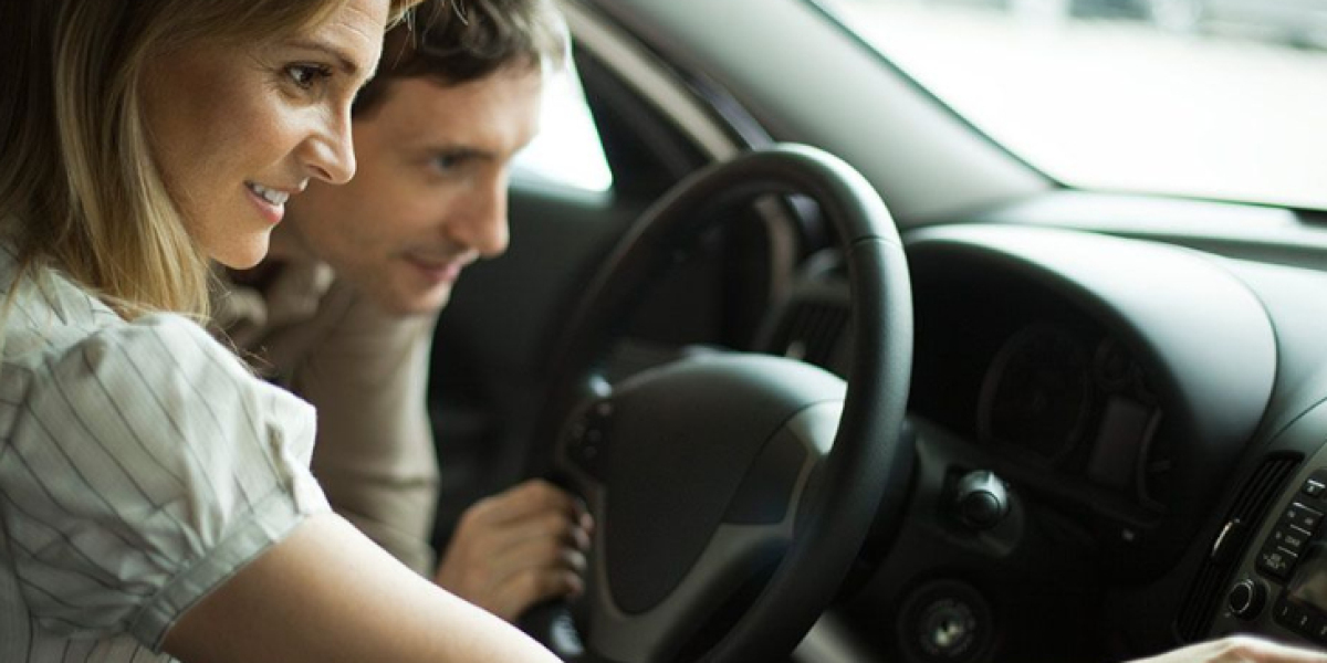 Fleet Electricity Made Simple: Implementing Electric Vehicles into Your Business