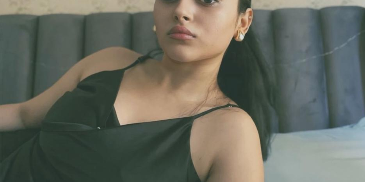 12 Beautiful Escorts In Sharjah with Verified Profiles