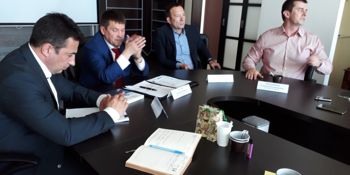 Beyond the Law: The Qualities That Define the Best Immigration Solicitors