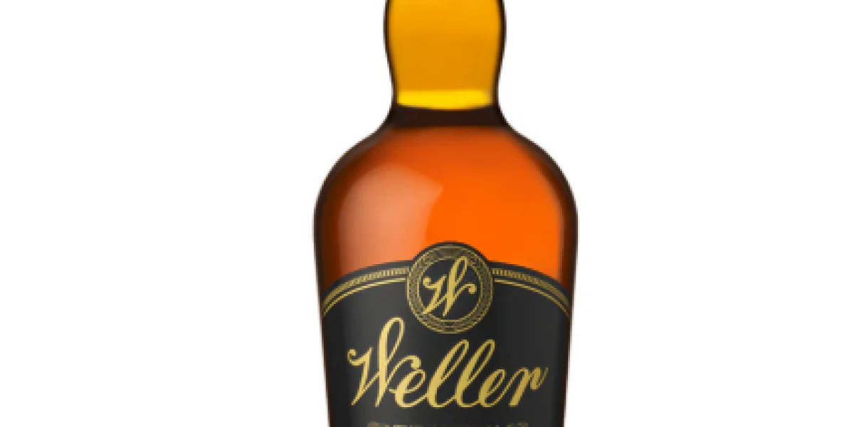 How to Pick the Perfect Bottle for Gifting When Buying Bourbon Whiskey Online