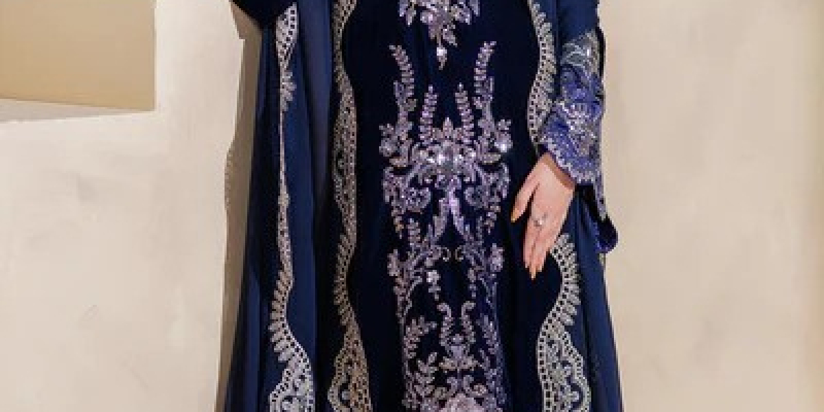 Velvet Dress Styles, Trends, and Seasonal Fashion Guide – Heeras Official