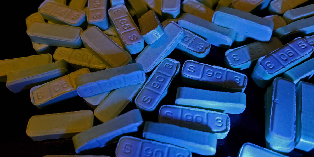 Blue Xanax Bars and Anxiety: Medical Facts vs Misuse