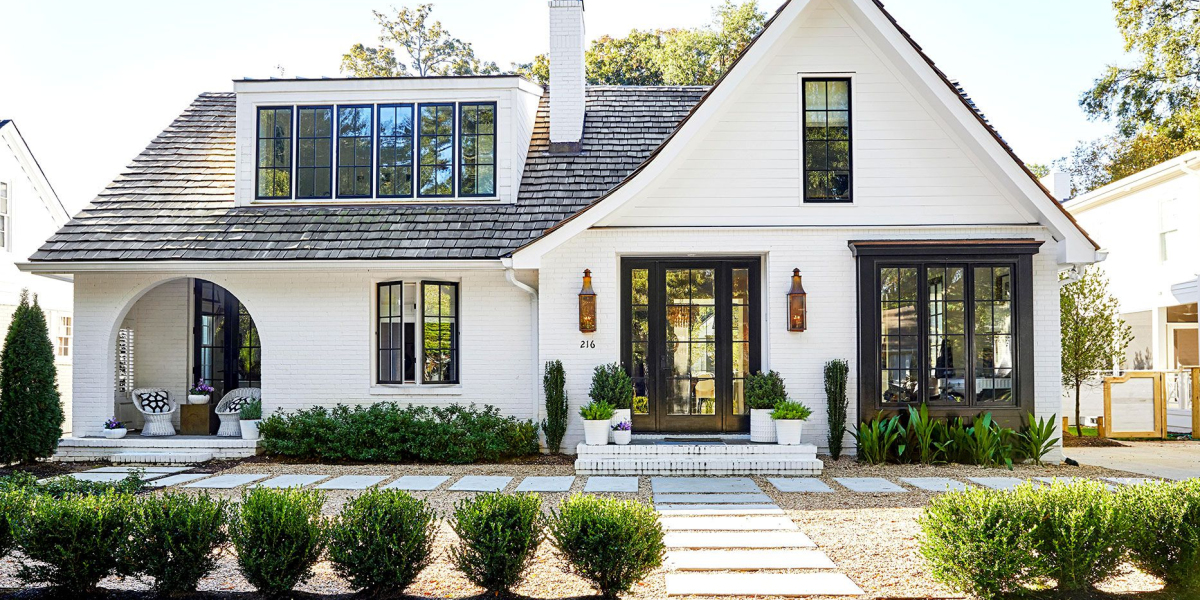 The Ultimate Guide to Home Siding Renovations for Energy Efficiency and Curb Appeal