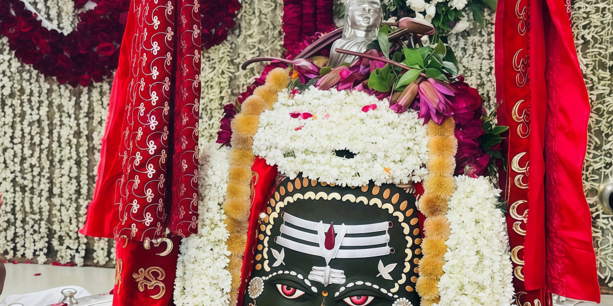 Ujjain Temple Darshan, Mahakal Experience, and Complete Ujjain Tours with TirthDarshan.in
