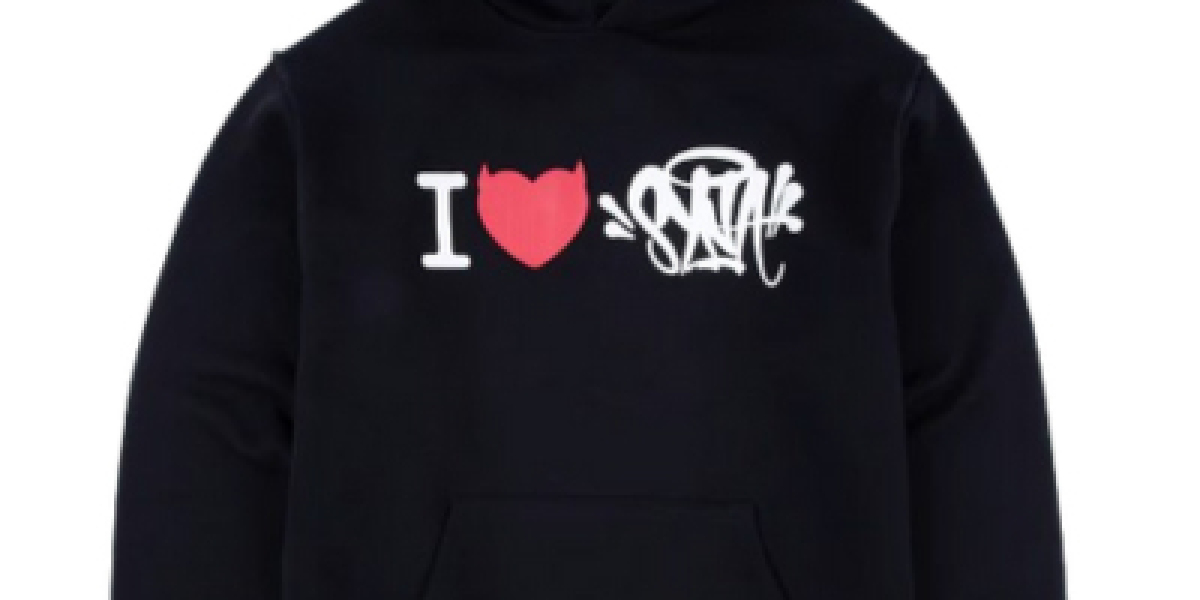 I HEART SYNA HOODIE BLACK | Iconic Streetwear by Syna World