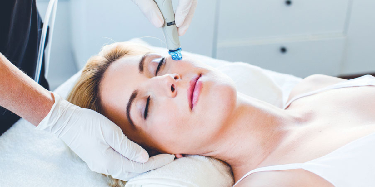 What Are the Key Benefits of HydraFacial for Dull and Tired Skin?