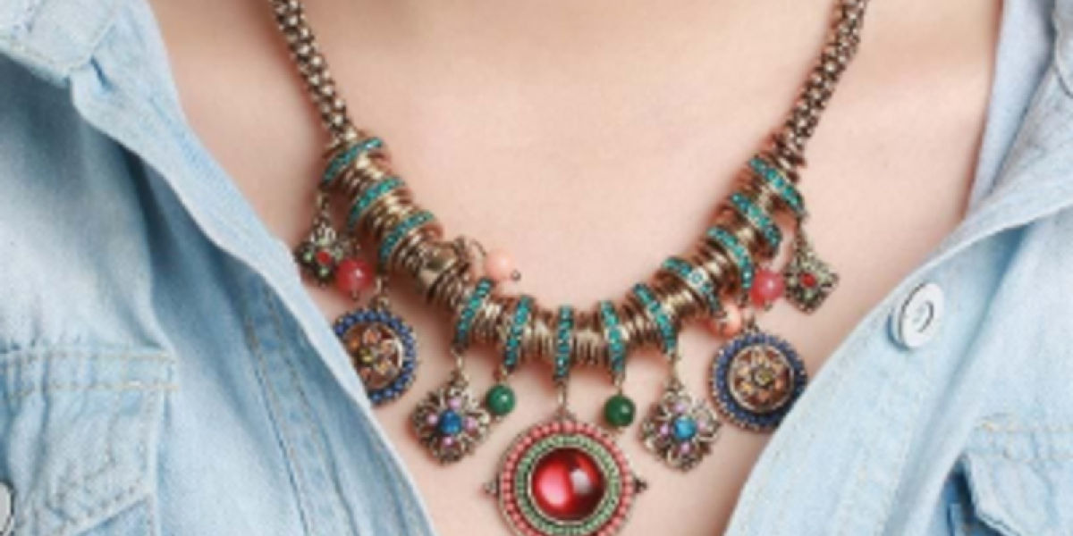 Wearable Art: The Boho Necklace for Creative Souls