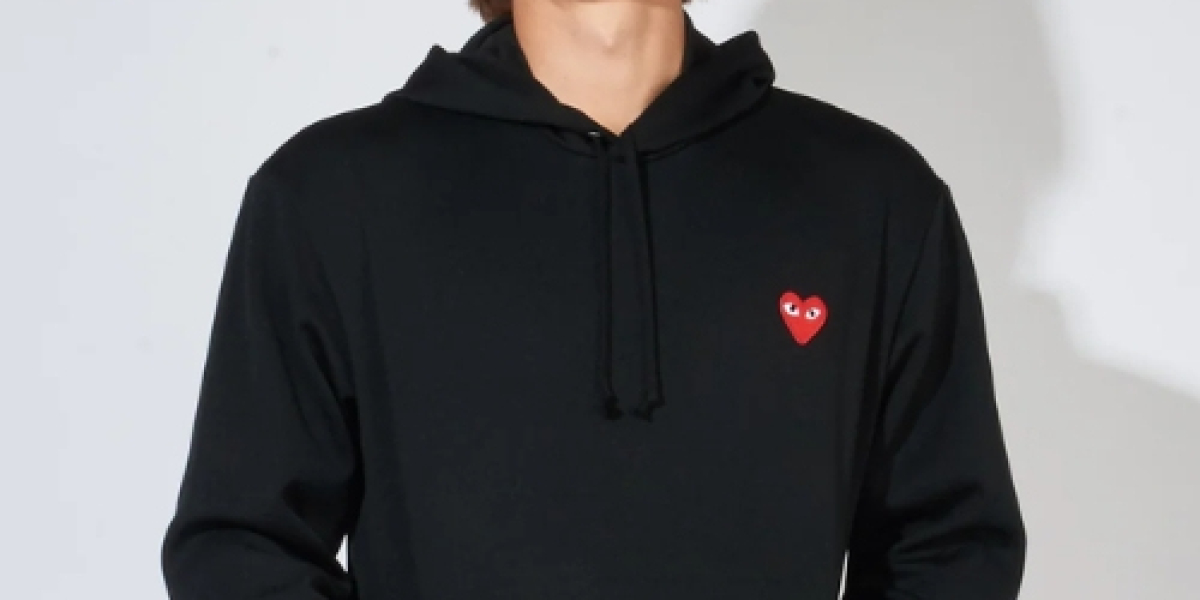 Shop Signature Comme Des Garcons Styles for the Festive Season