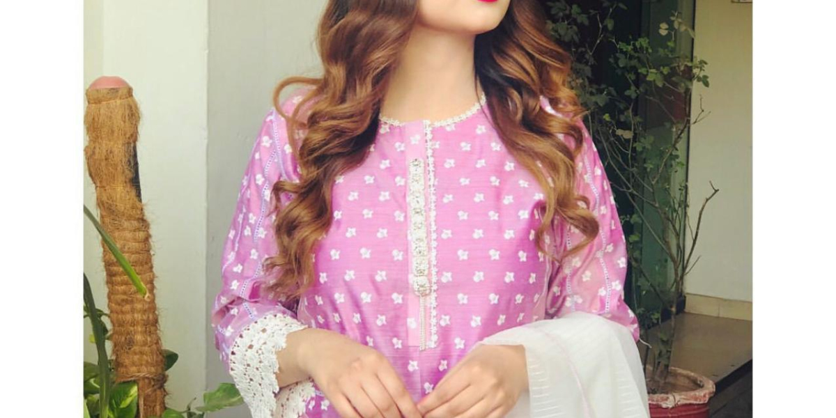 UAE Escorts Agency: Discreet Luxury for Elite Clients