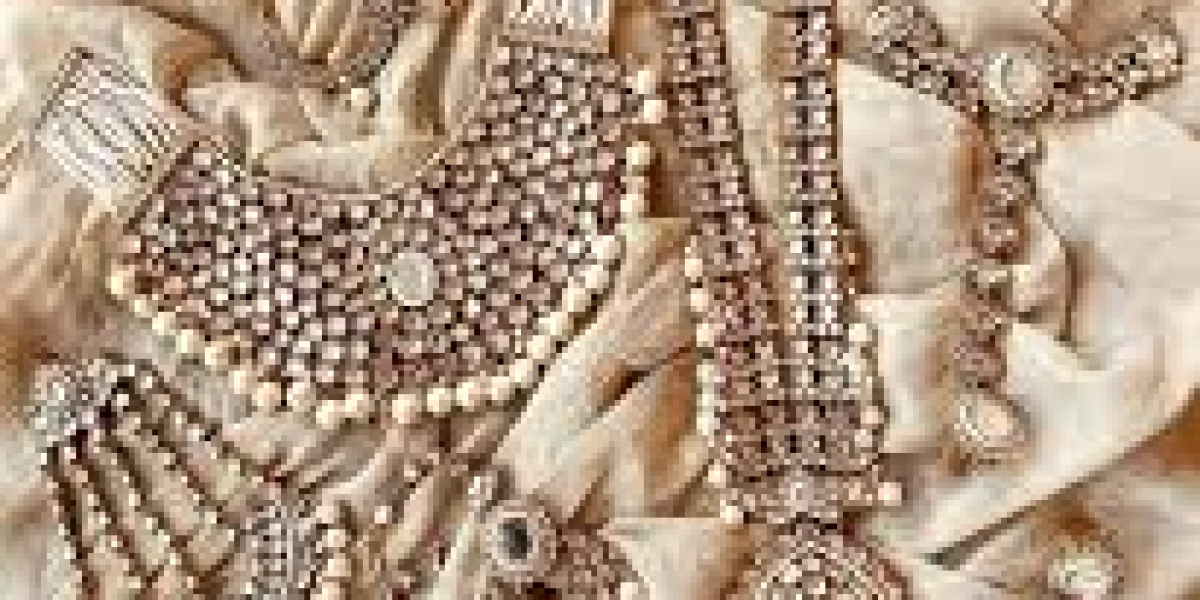 Diamond Bridal Sets: The Complete Guide to Finding Your Perfect Match