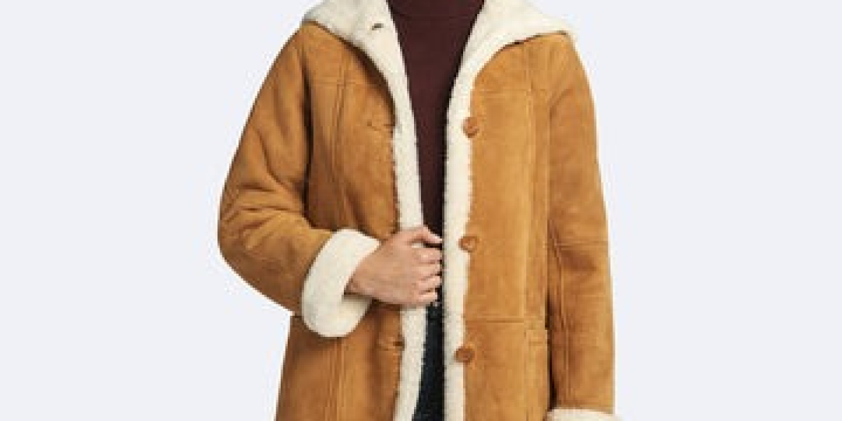 Shearling Jacket: The Perfect Blend of Warmth and Style