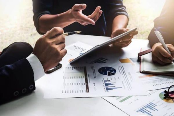 Distress Value: Valuation Methods for Financially Troubled Companies