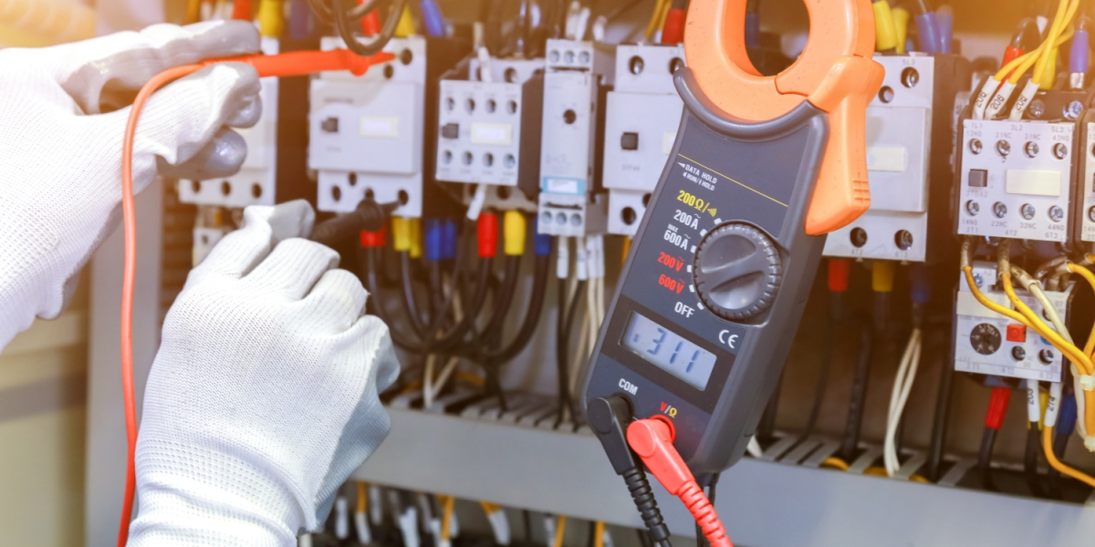 Specialist UPS Maintenance UK for Ongoing System Reliability