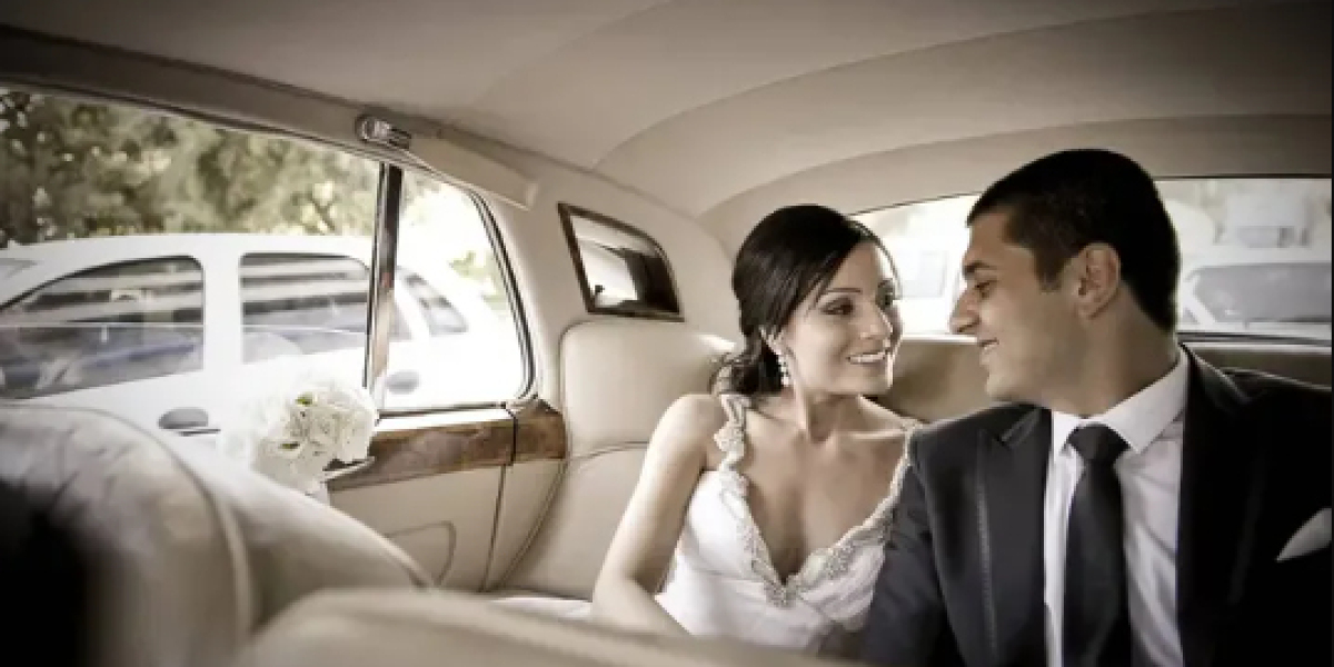 Luxury Wedding Car Hire Perth with Professional Chauffeur Service