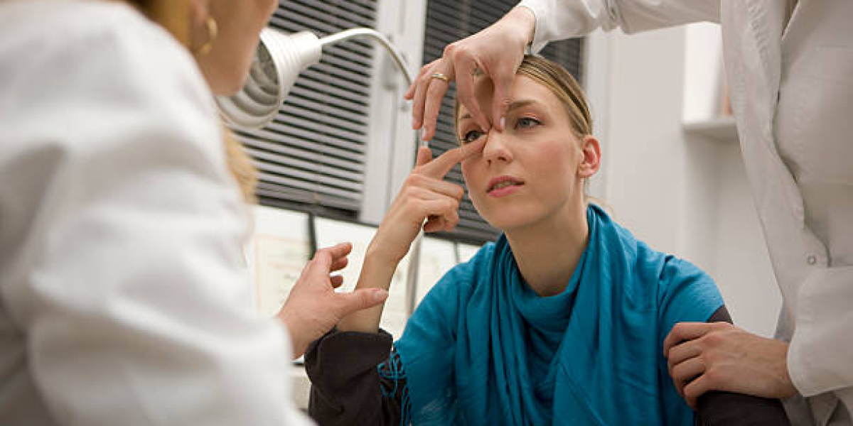 How Cold Compresses Help Post-Rhinoplasty?