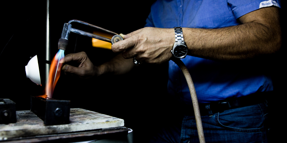 What Are the Benefits of Hot Air Plastic Welding?