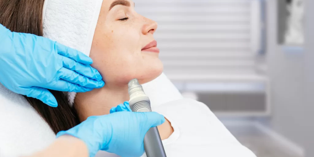 Can Hydrafacial Help With Fine Lines and Wrinkles?
