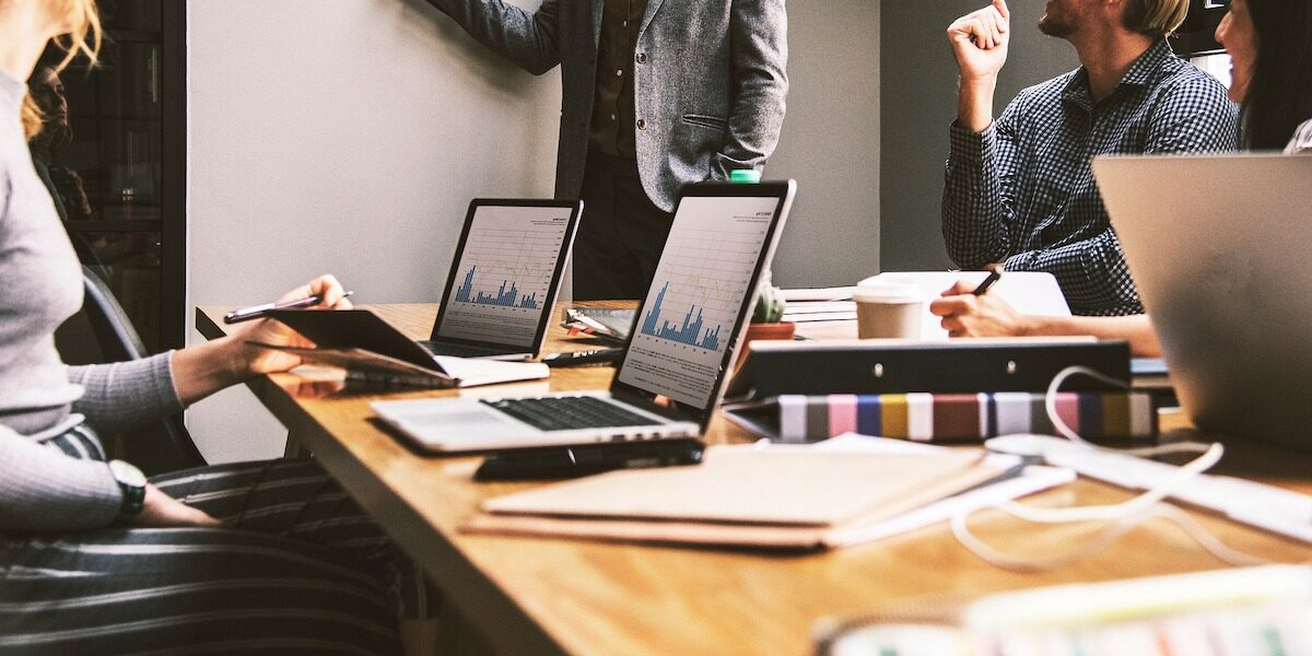 Small Business Digital Marketing Agency – A Complete Guide for Growing Brands